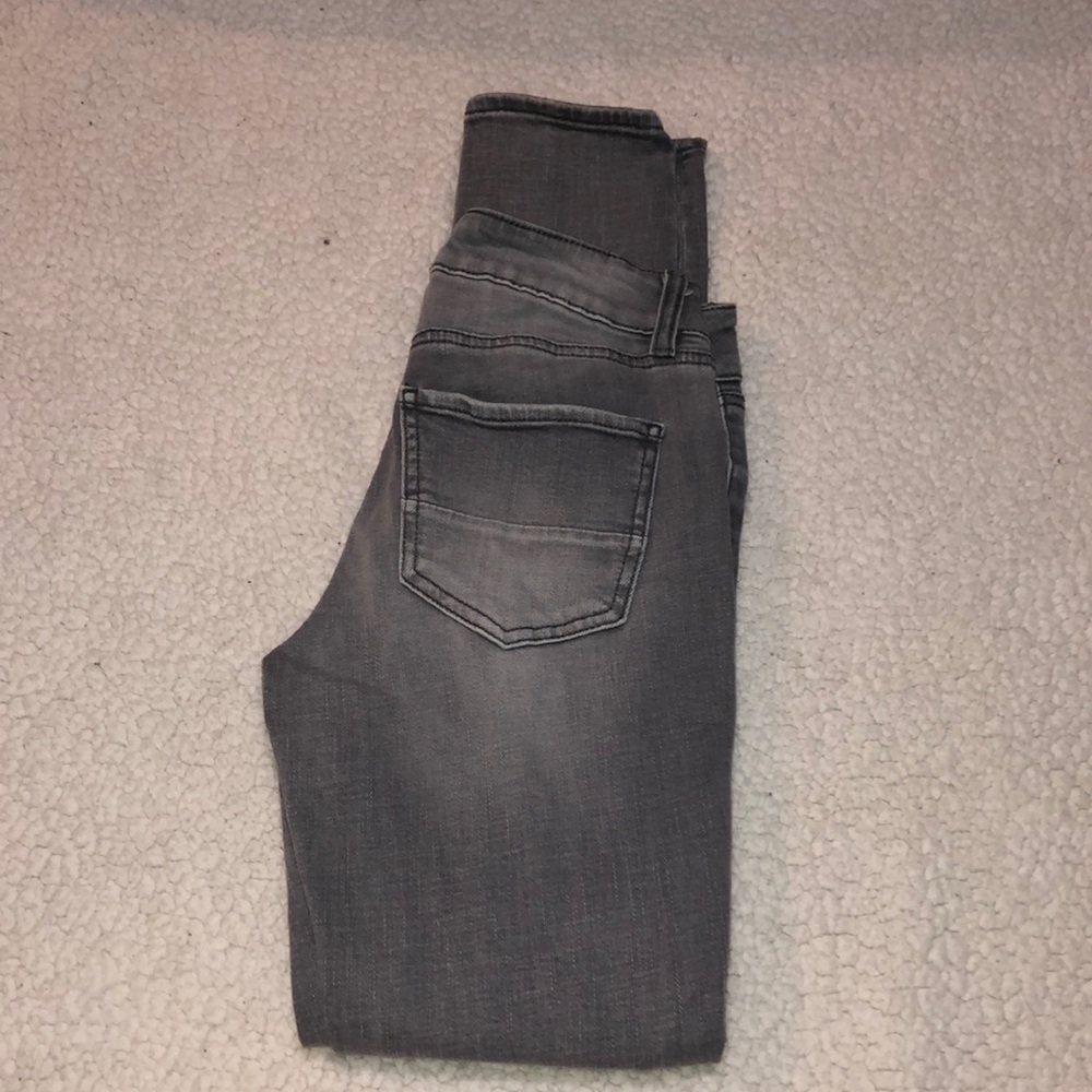 🐺 Refuge Grey Skinnies 🐺